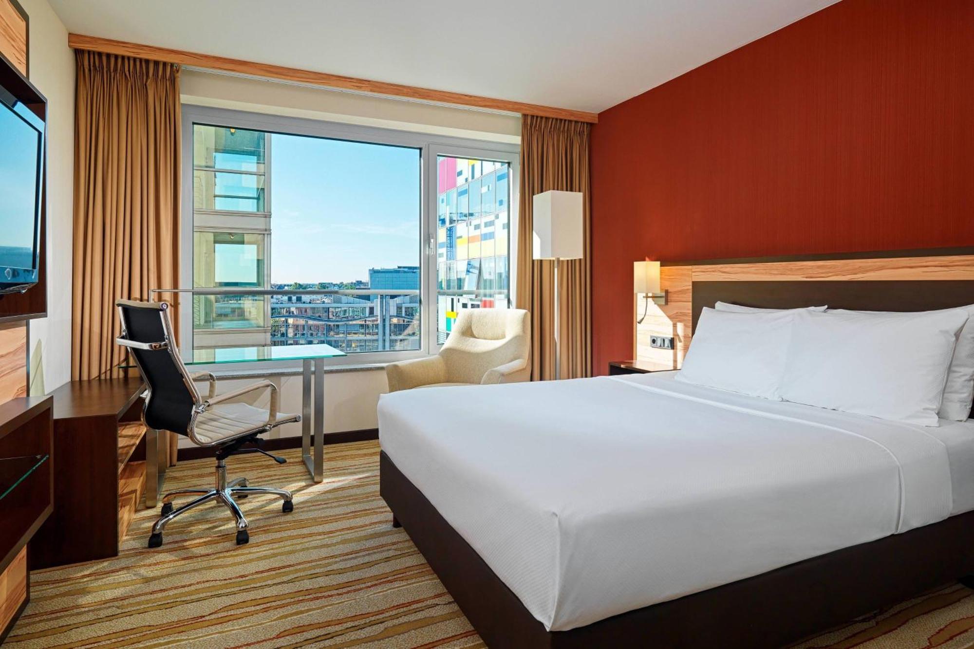 Courtyard By Marriott Duesseldorf Hafen Hotel Exterior foto