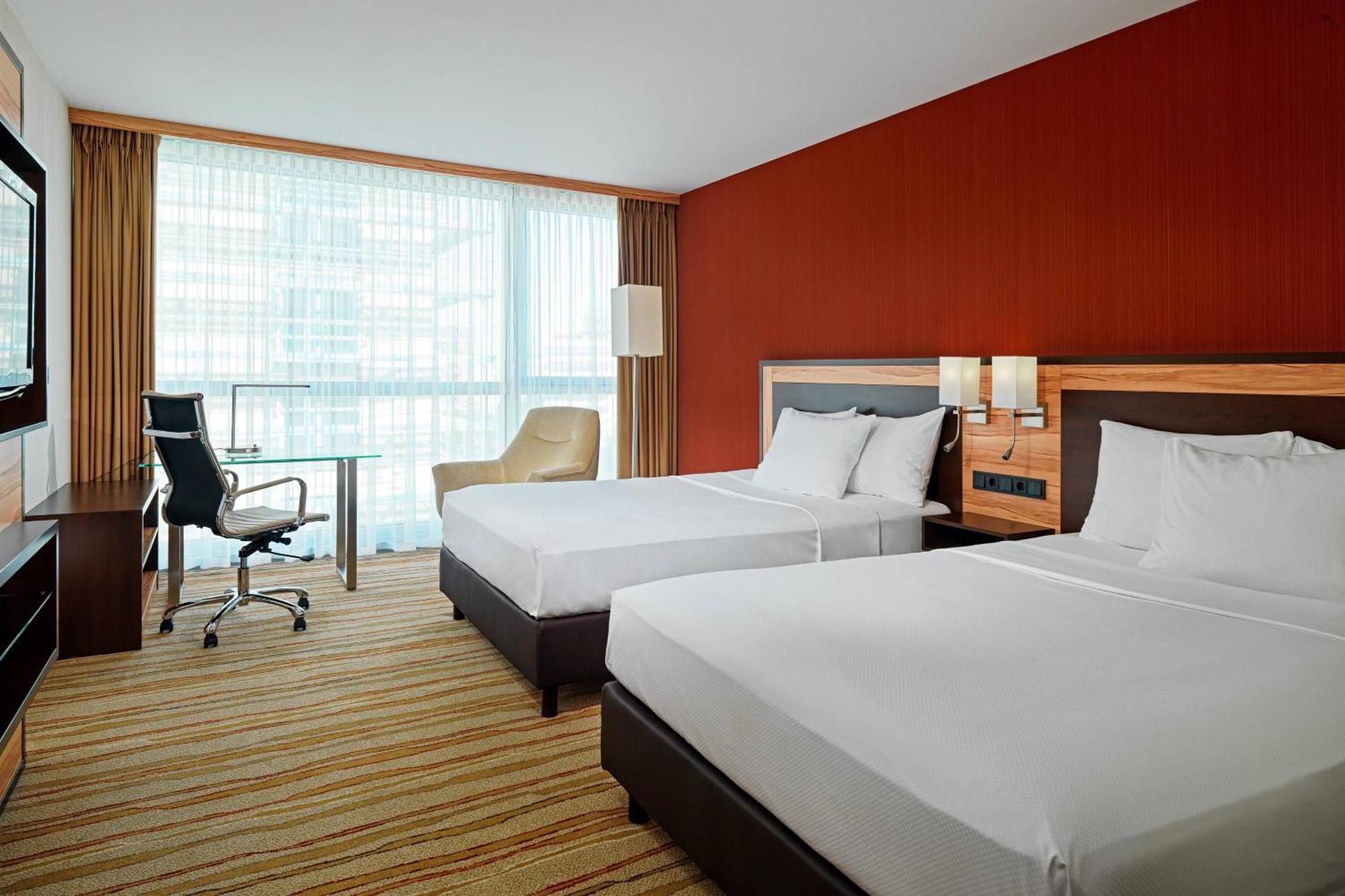 Courtyard By Marriott Duesseldorf Hafen Hotel Exterior foto