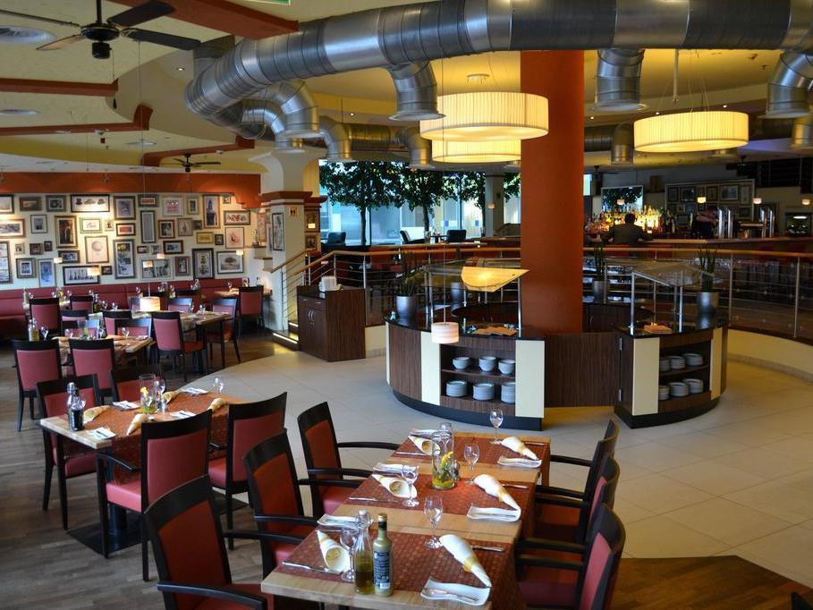 Courtyard By Marriott Duesseldorf Hafen Hotel Exterior foto